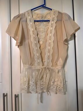 A’Reve Cream Lace Sheer Blouse Boho Romantic Flutter Sleeve Tie Waist Top S